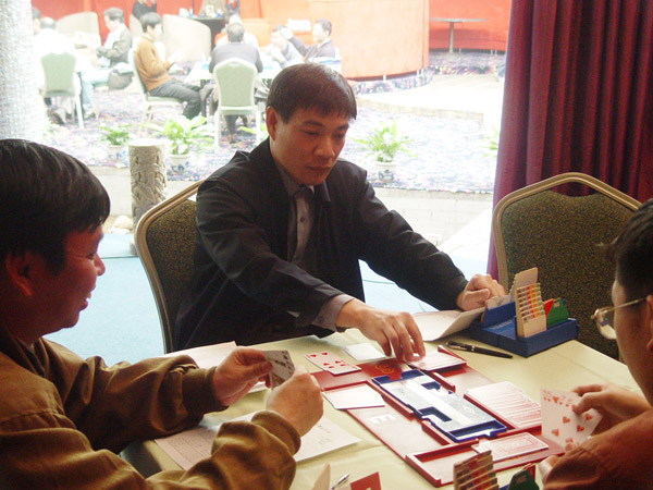 院領(lǐng)導參加廈門市橋牌比賽